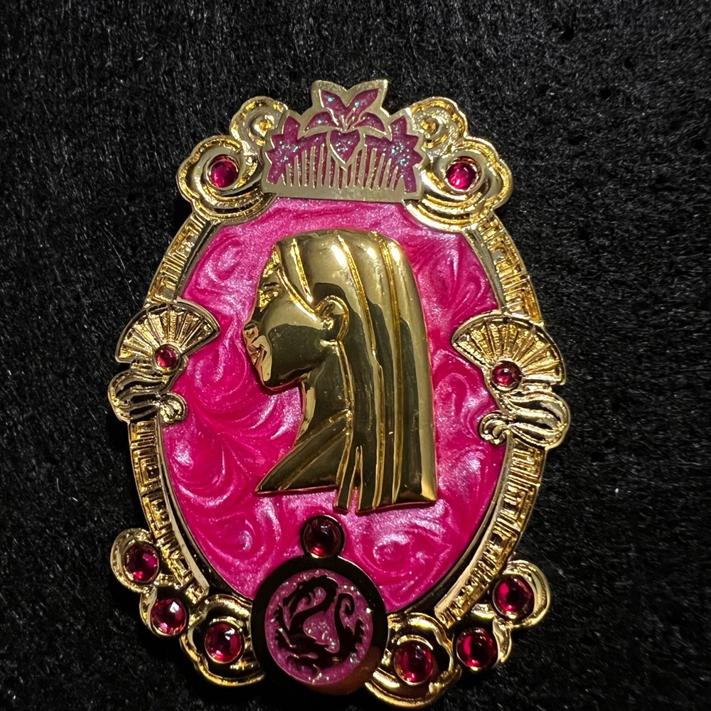 Disney Princess Mulan Enamel Pin - Pink and Gold Design - Picture 3 of 5